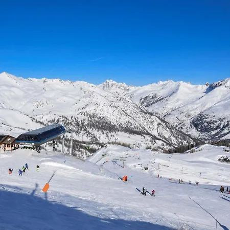 Apartment 4 Pers Avec Piscine, Proche Telecabines Et Commerces, Acces Direct Ski, - Fr-1-330f-106 La Salle-les-Alpes